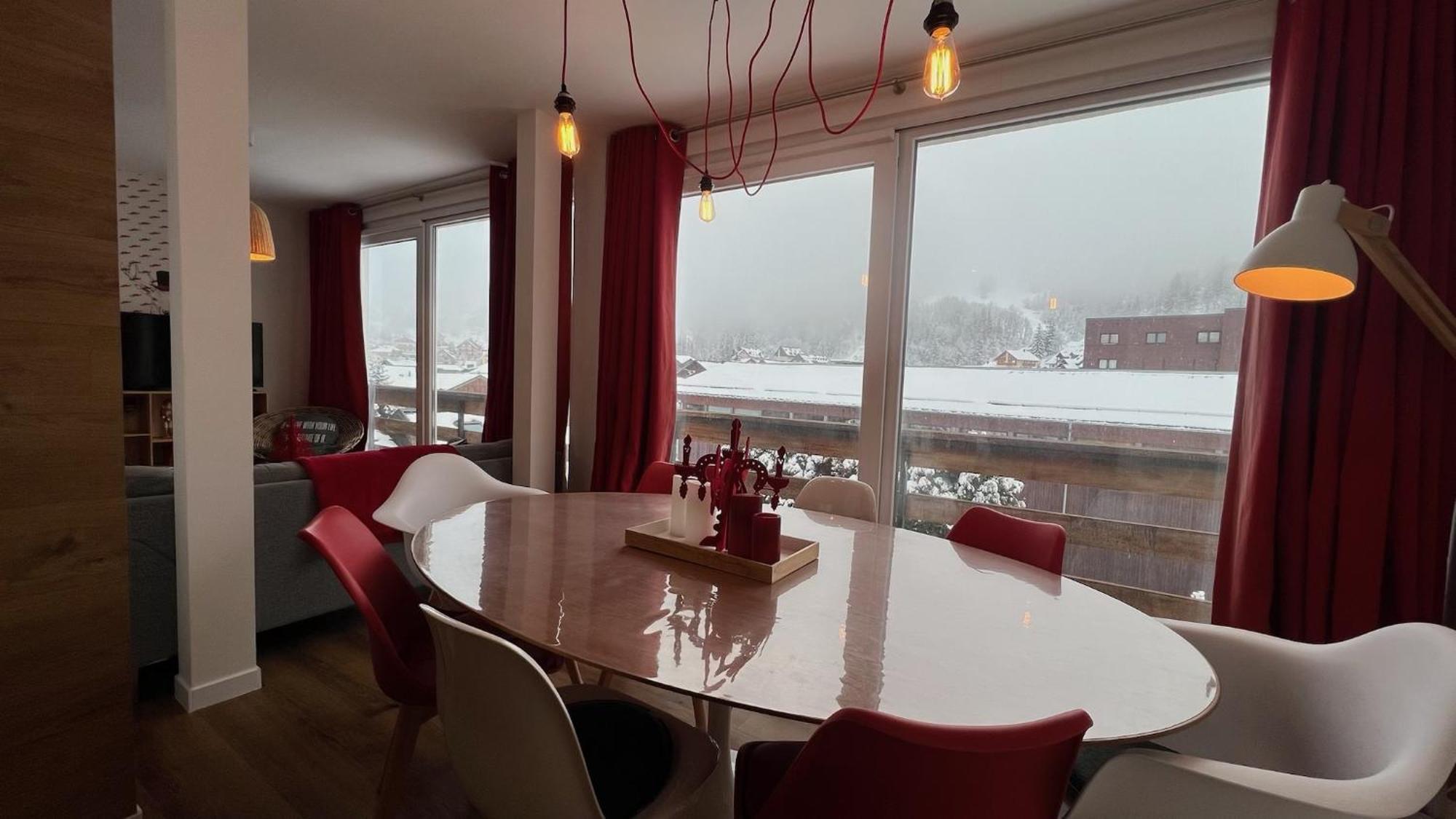 Rouge Canneberge -8 Personnes- 84M2 Vue Degagee Setaz 발루아 외부 사진