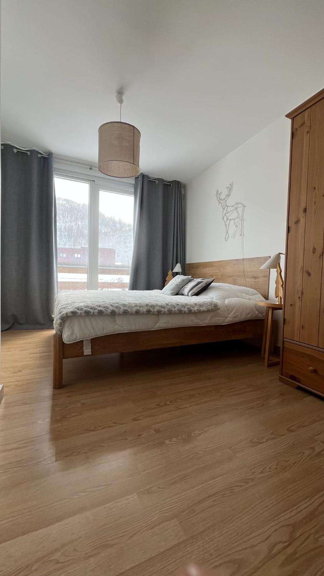 Rouge Canneberge -8 Personnes- 84M2 Vue Degagee Setaz 발루아 외부 사진