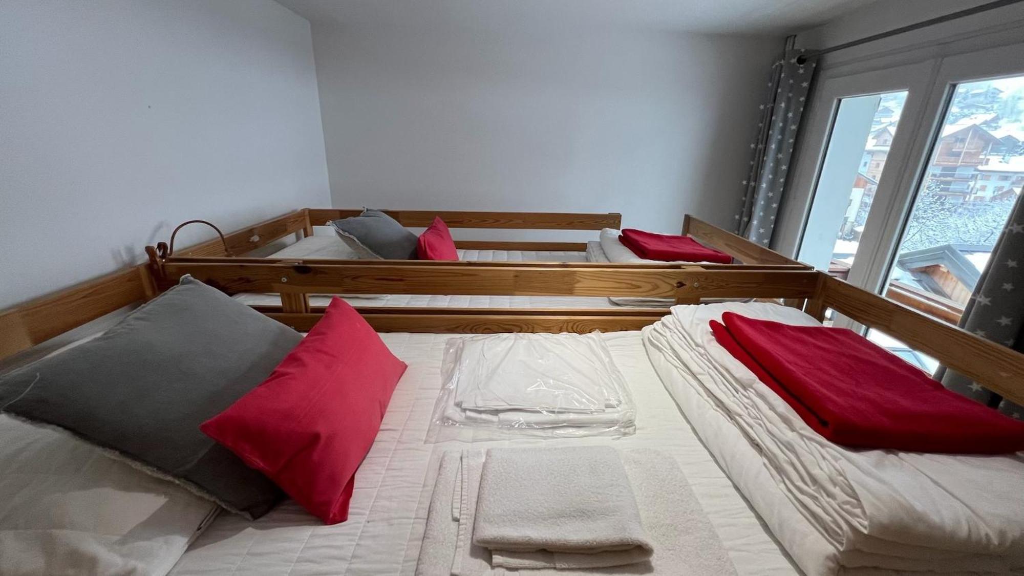 Rouge Canneberge -8 Personnes- 84M2 Vue Degagee Setaz 발루아 외부 사진