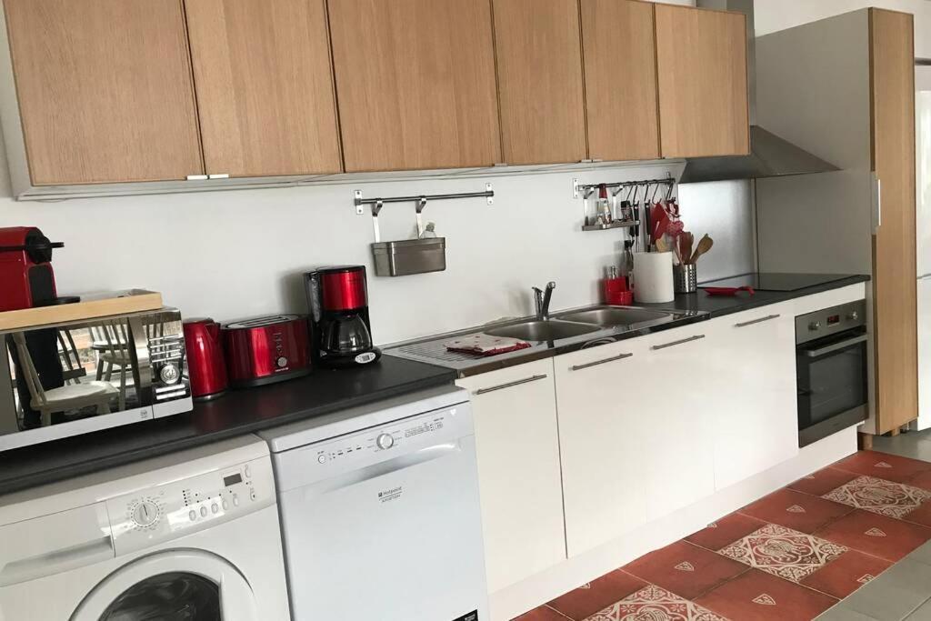 Rouge Canneberge -8 Personnes- 84M2 Vue Degagee Setaz 발루아 외부 사진